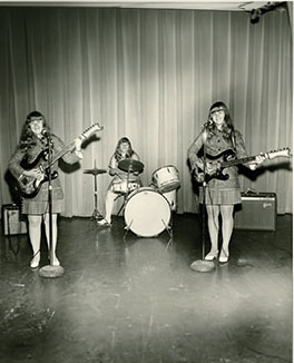 The-Shaggs-Band-Image
